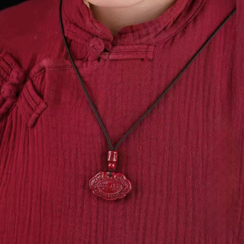 Buddha Stones Collar de la suerte con cuerda y candado Ruyi del personaje Cinnabar Fu - image 11