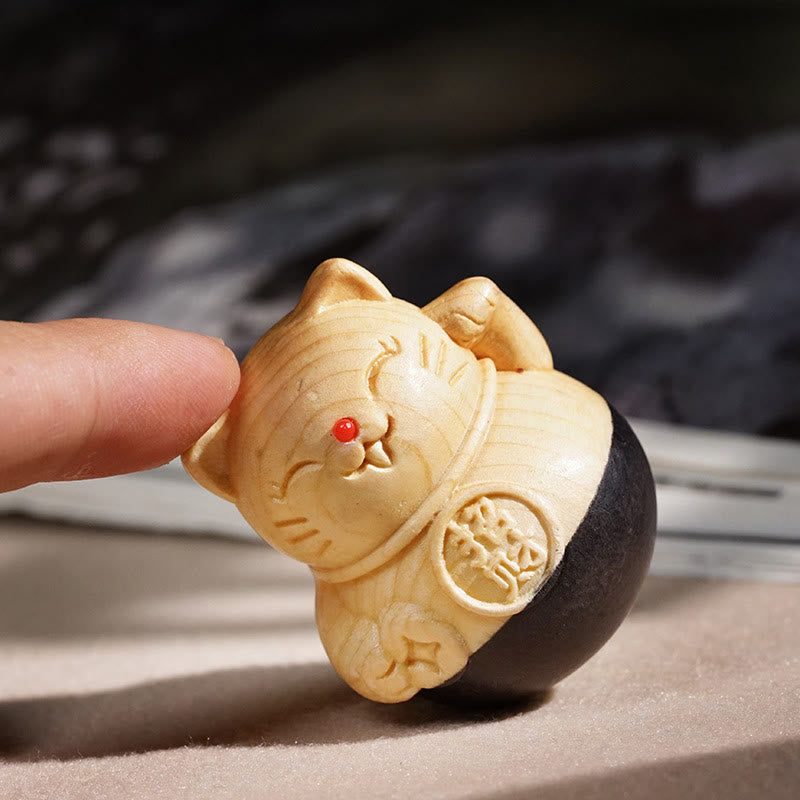 Buddha Stones Mini gato de la suerte para atraer la riqueza, tallado en madera de haya ébano, decoración protectora de 4,7*4 cm. - 4,7*4 cm (El color y el tamaño pueden variar) - image 0