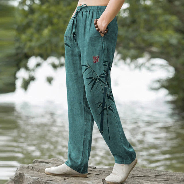 Buddha Stones Pantalones de hombre de algodón con estampado de hojas de bambú y corte ajustado, con bolsillos. - image 5