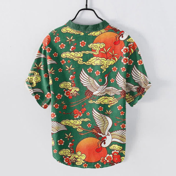 Buddha Stones Camisa de manga corta con medio botón para hombre, de algodón puro, con estampado floral de grullas, sol y nubes. - image 6