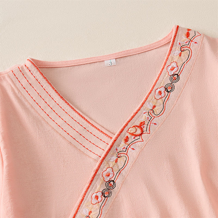 Camisa de mujer informal con cuello inclinado, tirantes y flores bordadas con Buddha Stones. - image 11