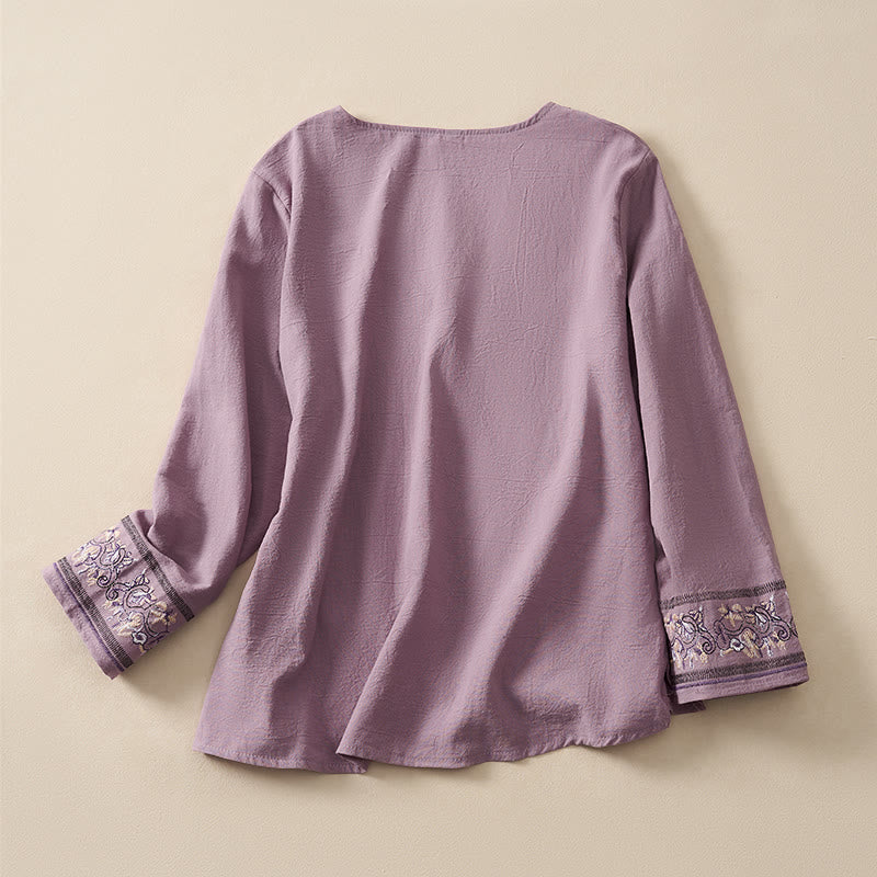 Camisa de mujer informal con cuello inclinado, tirantes y flores bordadas con Buddha Stones. - image 18