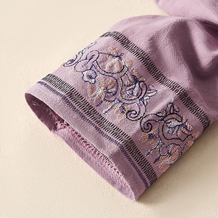 Camisa de mujer informal con cuello inclinado, tirantes y flores bordadas con Buddha Stones. - image 15