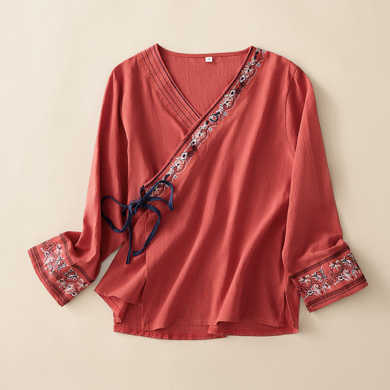 Camisa de mujer informal con cuello inclinado, tirantes y flores bordadas con Buddha Stones. - Ladrillo refractario - US8-10, UK/AU12-14, EU40-42 (3XL) - image 0