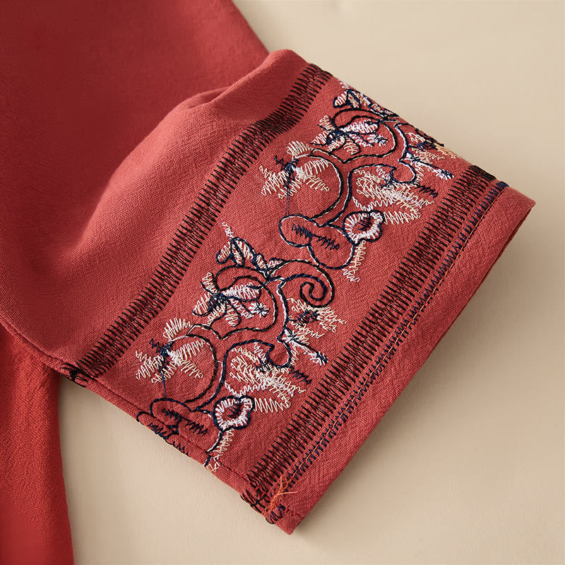 Camisa de mujer informal con cuello inclinado, tirantes y flores bordadas con Buddha Stones. - image 3