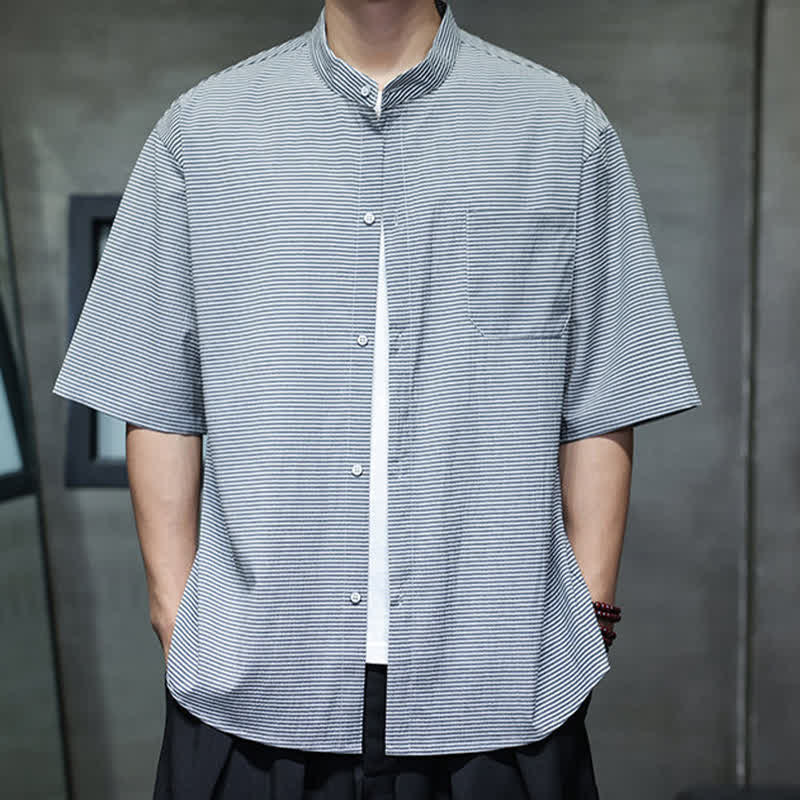 Buddha Stones Camisa de manga corta para hombre, estilo casual de verano, con cuello mandarín y estampado de rayas diplomáticas. - Azul claro - US/UK/AU46, EU56 (5XL) - image 8