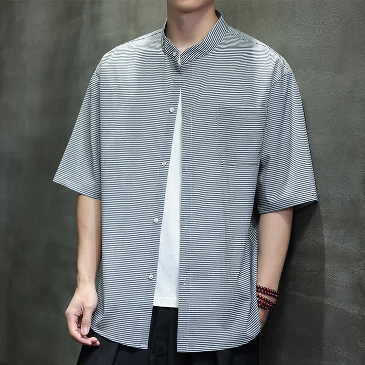 Buddha Stones Camisa de manga corta para hombre, estilo casual de verano, con cuello mandarín y estampado de rayas diplomáticas. - image 15