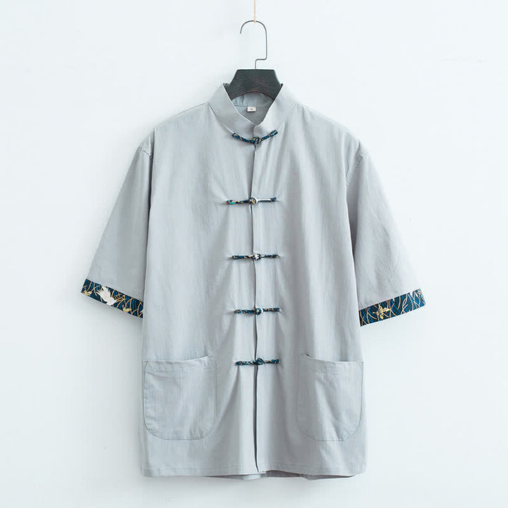 Buddha Stones Camisa de manga corta para hombre, estilo Summer Tang, con cuello mandarín, botones de rana y bolsillos. - Gris claro - US/UK/AU44, EU54 (4XL) - image 2