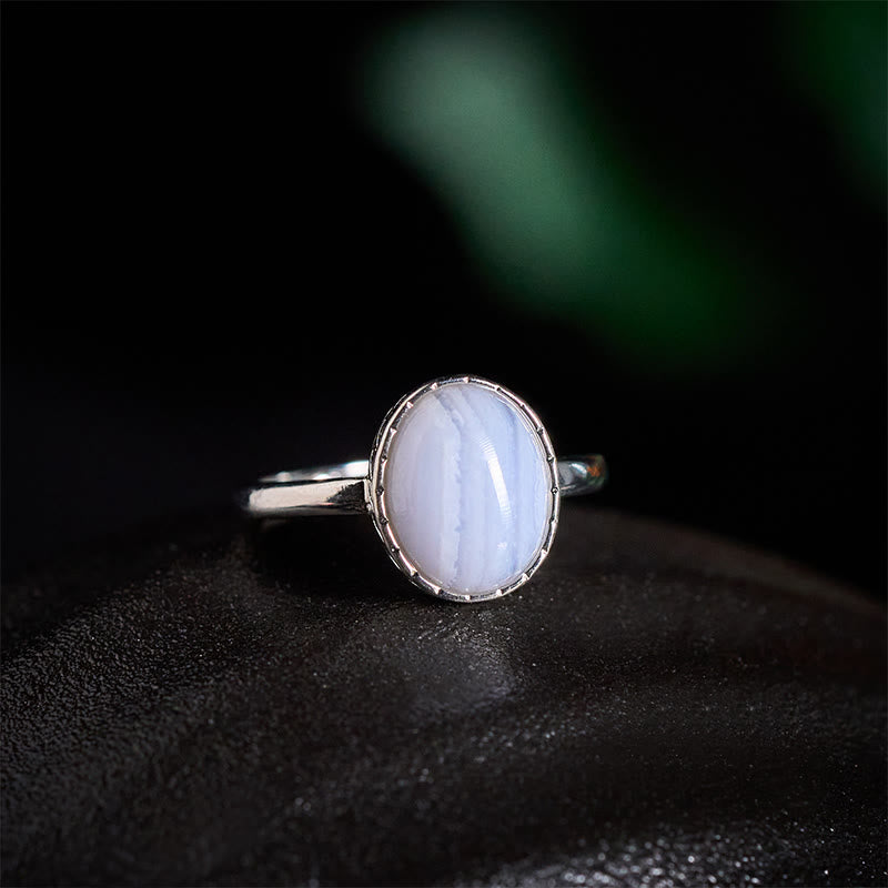 Buddha Stones Anillo de equilibrio redondo de ágata de encaje azul natural - Ágata de encaje azul natural (el color puede variar) - US 7 (ajustable) - image 0