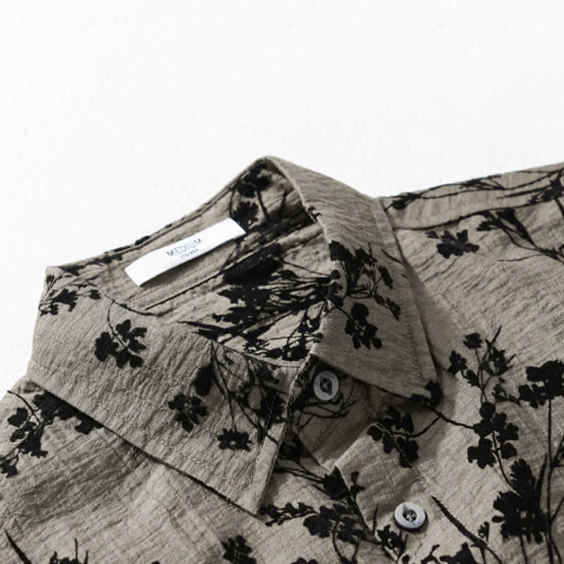 Buddha Stones Camisa de manga corta para hombre, estilo casual de verano, con botones y estampado floral. Bolsillo decorativo. - image 3