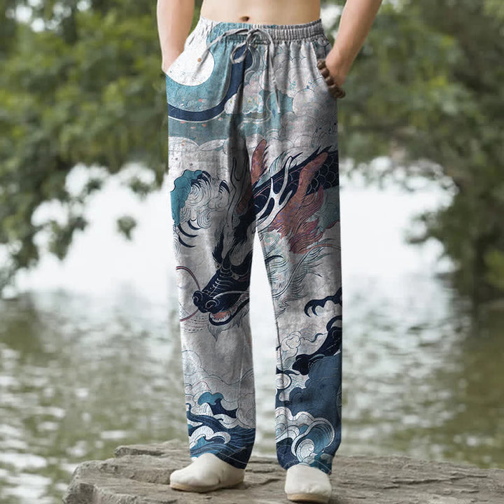 Buddha Stones Pantalones de hombre de algodón con estampado de olas y dragón oriental, corte cónico y bolsillos. - Gris claro - US/UK/AU50, EU60 (5XL) - image 4