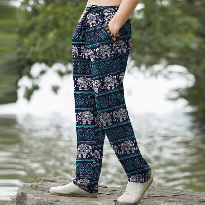Buddha Stones Pantalones de hombre de algodón con estampado geométrico de rayas y elefantes, corte ajustado y bolsillos. - image 1