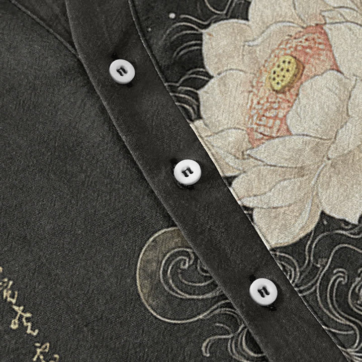 Buddha Stones Camisa de manga corta con medio botón y estampado de ondas de loto de algodón para hombre - image 3