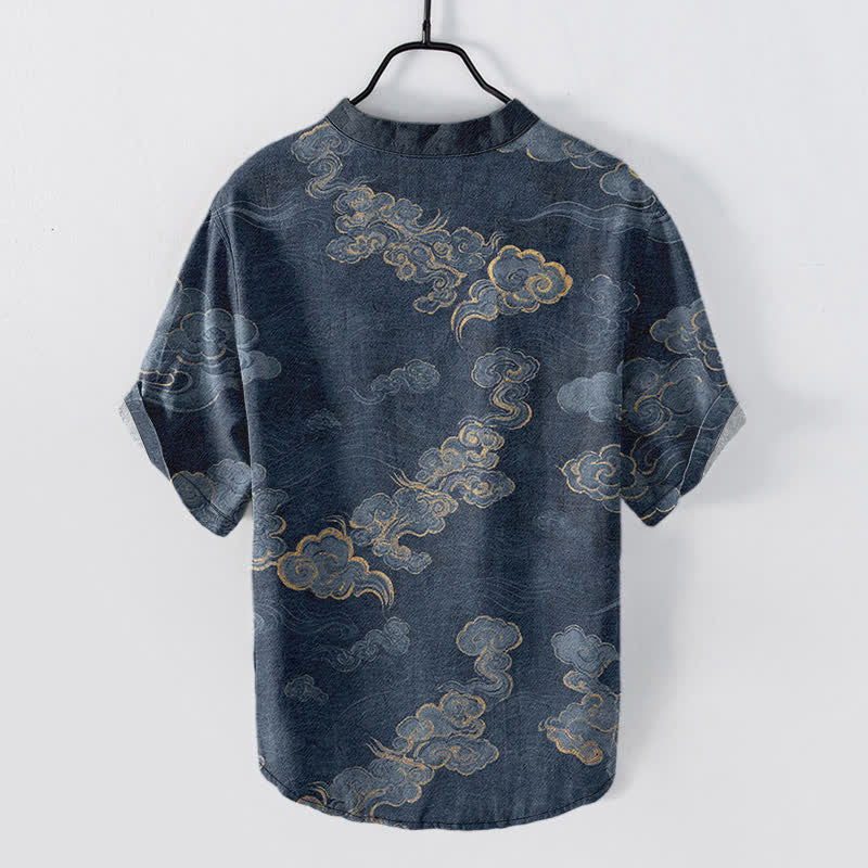Buddha Stones Camisa de manga corta con medio botón para hombre, de algodón, con estampado de nubes auspiciosas. - image 1