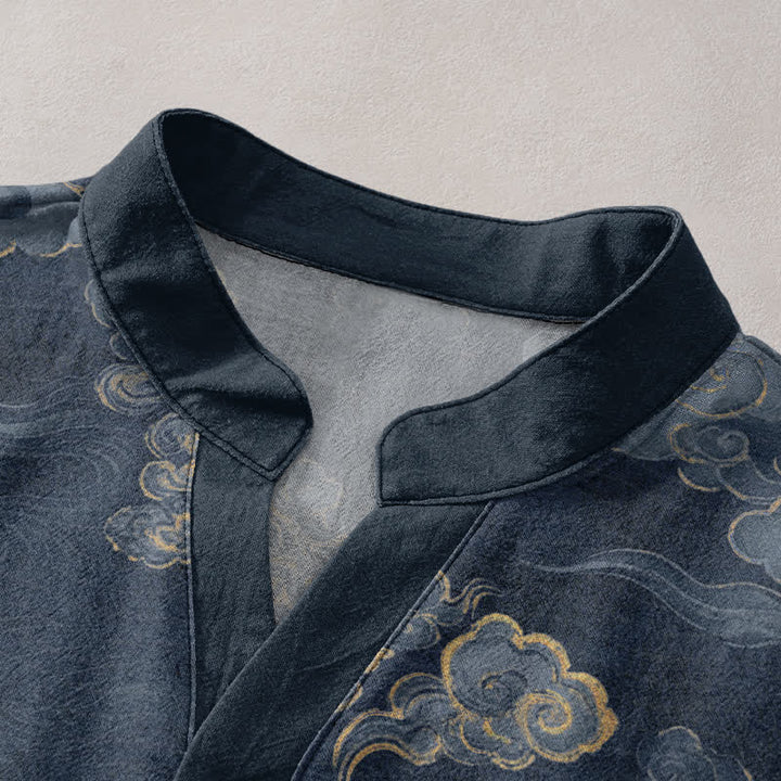 Buddha Stones Camisa de manga corta con medio botón para hombre, de algodón, con estampado de nubes auspiciosas. - image 2