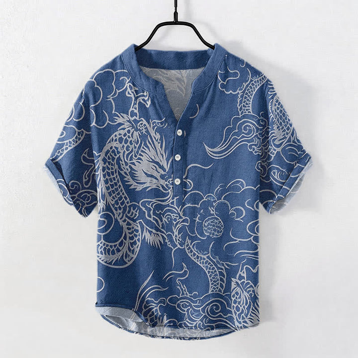 Buddha Stones Camisa de manga corta con medio botón para hombre, de algodón blanco con estampado de nube de dragón. - Azul acero - US/UK/AU50, EU60 (5XL) - image 0