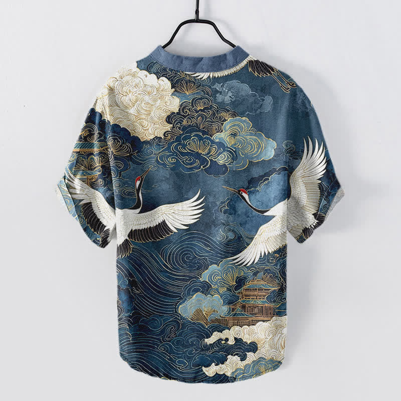 Buddha Stones Camisa de manga corta con medio botón para hombre, de algodón, con estampado de grullas y nubes. - image 6