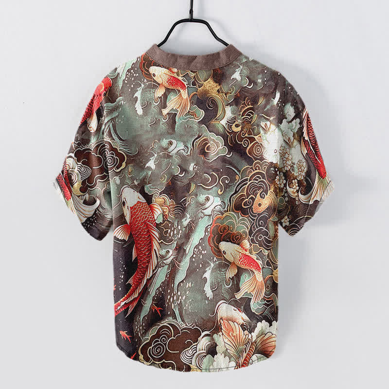Buddha Stones Camisa de manga corta con medio botón para hombre, de algodón, con estampado de olas y peces koi. - image 8