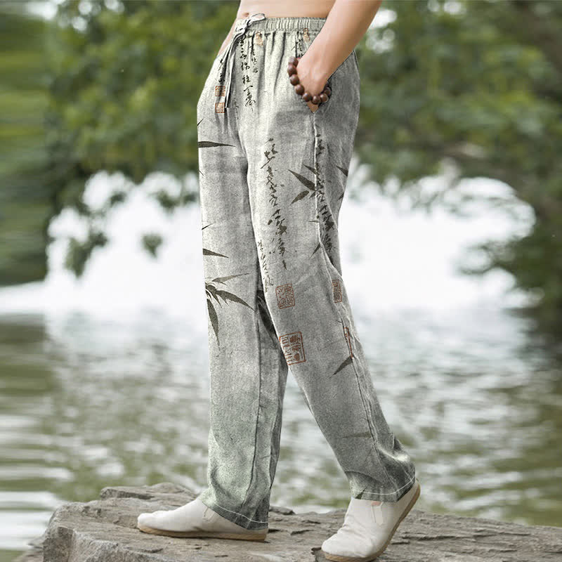 Buddha Stones Pantalones de hombre de algodón con estampado de hojas de bambú y corte ajustado, con bolsillos. - image 1