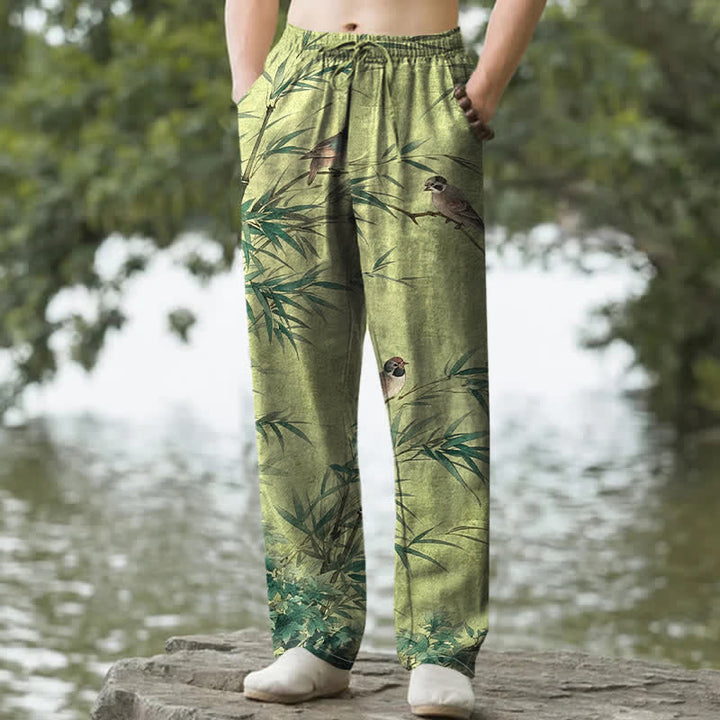 Buddha Stones Pantalones de hombre de algodón con estampado de pájaros de bambú, corte ajustado y bolsillos. - Verde oliva - US/UK/AU50, EU60 (5XL) - image 0