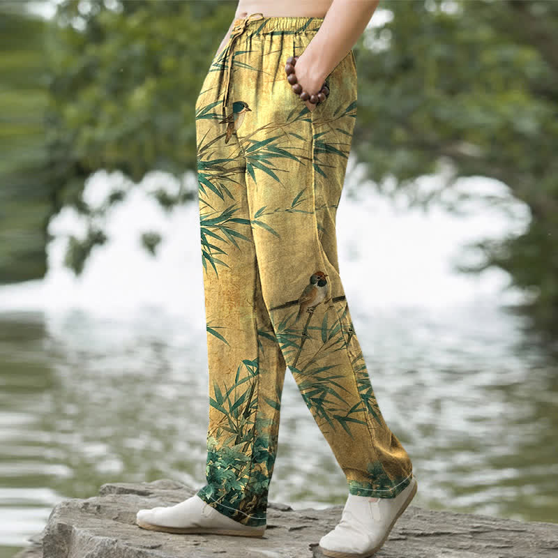 Buddha Stones Pantalones de hombre de algodón con estampado de pájaros de bambú, corte ajustado y bolsillos. - image 5