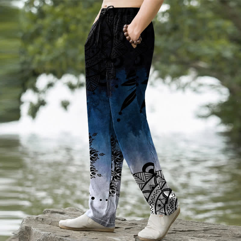 Buddha Stones Pantalones de hombre de algodón con estampado de mandala degradado y corte ajustado, con bolsillos. - image 1