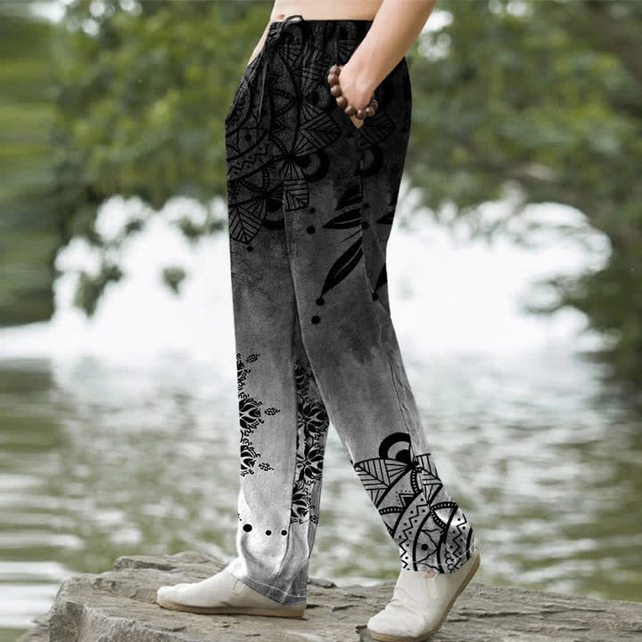 Buddha Stones Pantalones de hombre de algodón con estampado de mandala degradado y corte ajustado, con bolsillos. - image 9