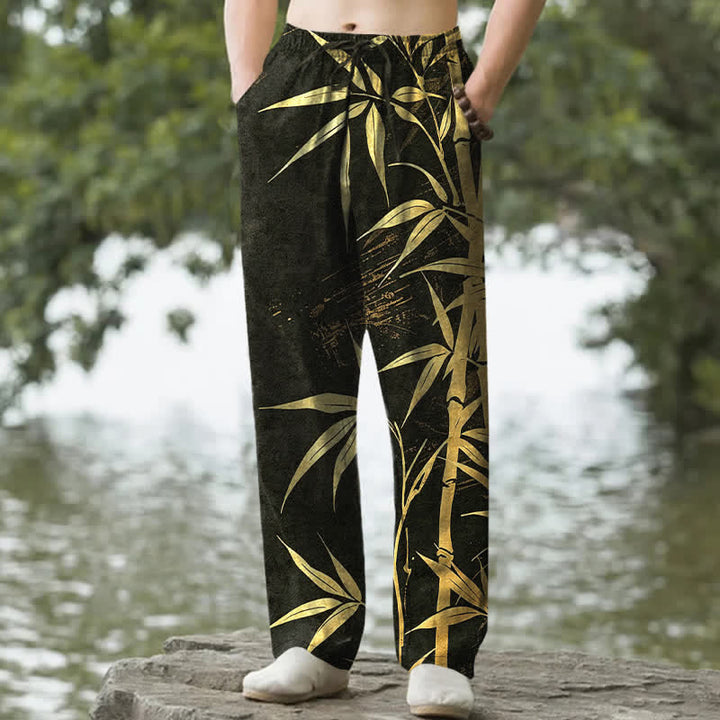 Buddha Stones Pantalones de hombre de algodón con estampado de hojas de bambú doradas, corte ajustado y bolsillos. - Negro - US/UK/AU50, EU60 (5XL) - image 0