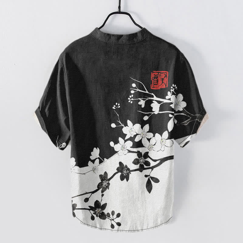 Buddha Stones Camisa de manga corta con medio botón y estampado de ramas de ciruelo en algodón para hombre - image 1