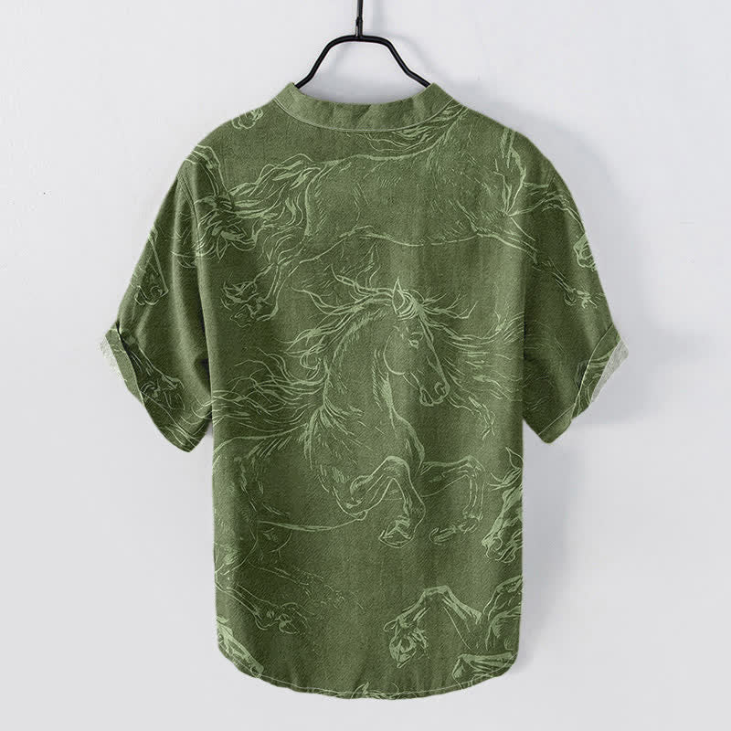 Buddha Stones Camisa de manga corta con medio botón para hombre, de algodón, con estampado de caballo al galope. - image 1