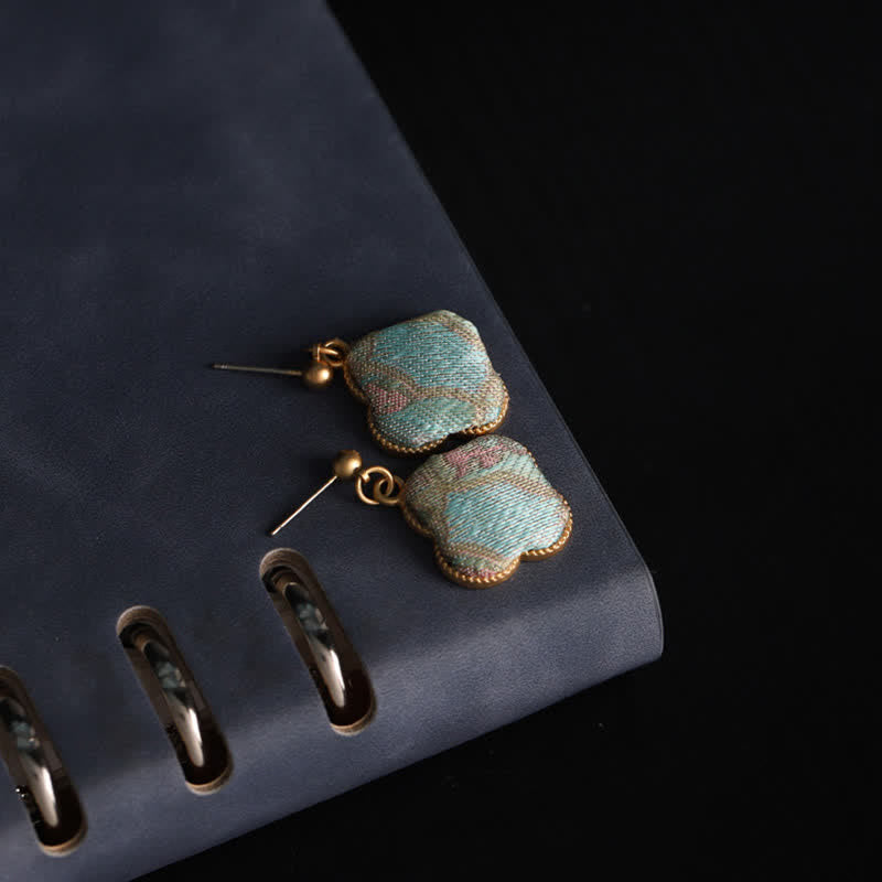 Buddha Stones Pendientes colgantes Song Brocade de seda artesanal con diseño floral - image 1