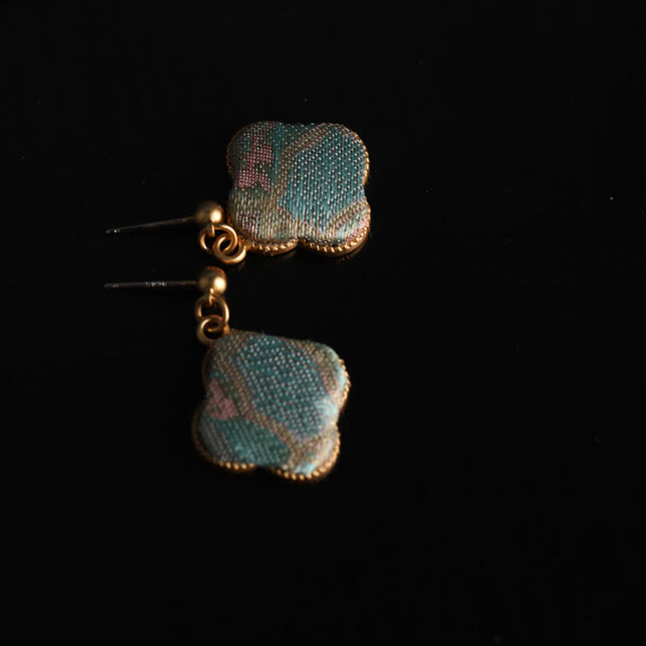 Buddha Stones Pendientes colgantes Song Brocade de seda artesanal con diseño floral - image 5