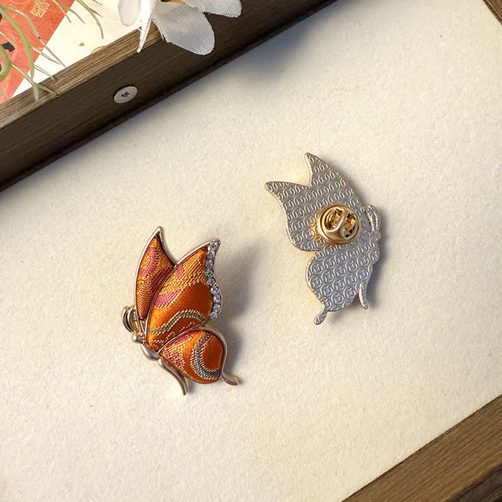 Buddha Stones Broche artesanal de aleación con forma de mariposa y diamantes de imitación. - image 11