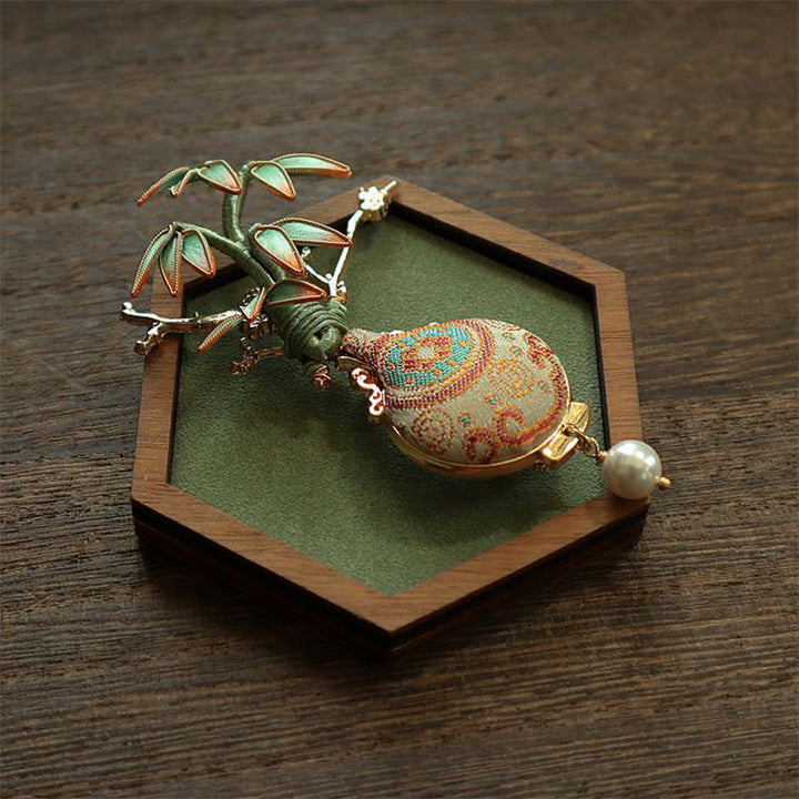 Buddha Stones Broche de equilibrio con diseño de jarrón de hojas de bambú brocadas Song - image 1