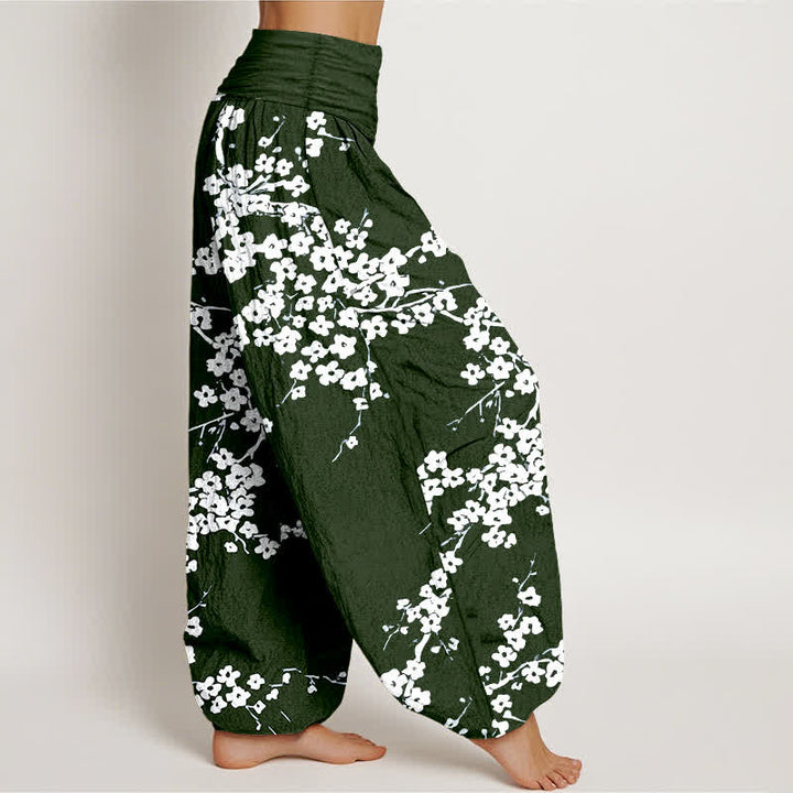 Buddha Stones Pantalones harem de mujer con cintura elástica y estampado de ramas de flores blancas, de algodón puro. - image 7