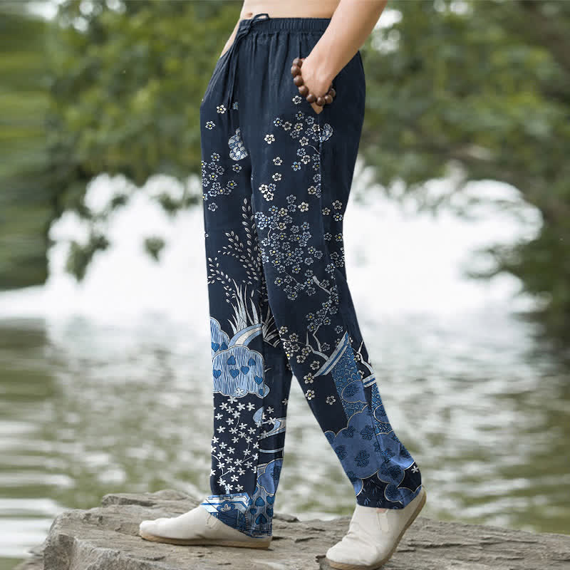 Buddha Stones Pantalones de hombre de algodón blanco con estampado floral de nubes, corte ajustado y bolsillos. - image 1