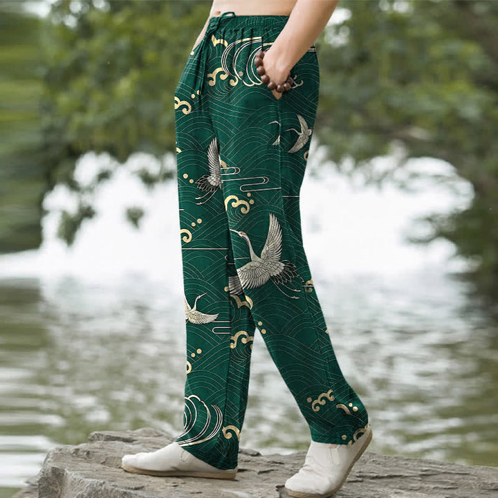 Buddha Stones Pantalones de hombre de algodón blanco con estampado de grullas doradas y corte ajustado, con bolsillos. - image 7