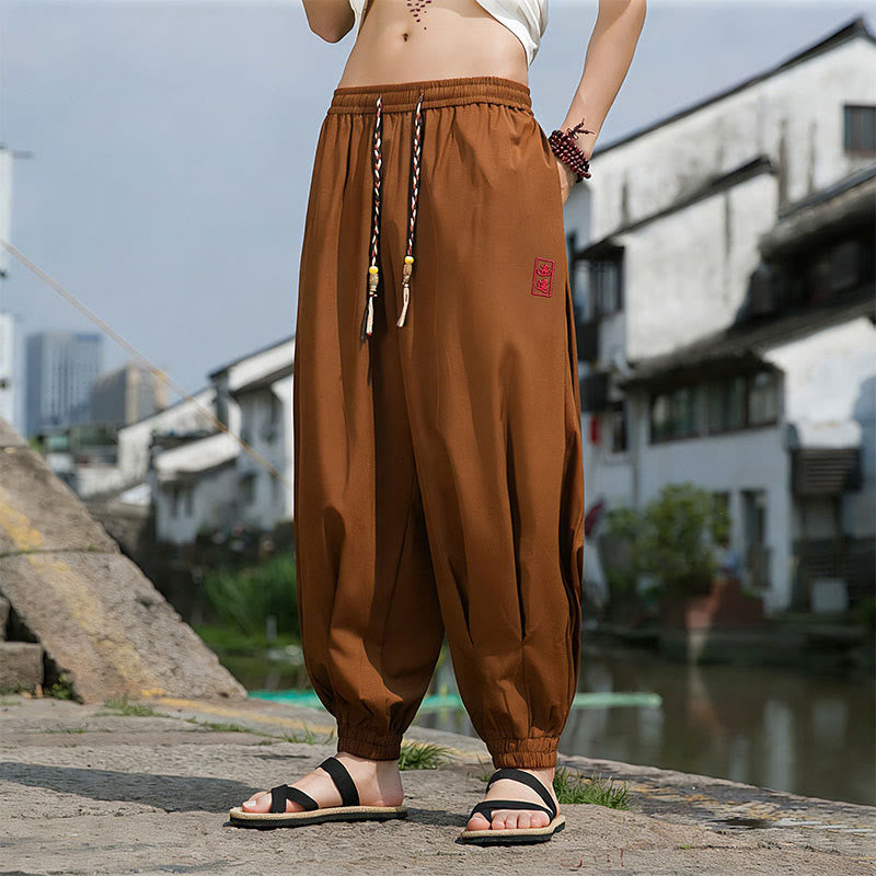 Buddha Stones Pantalones tobilleros informales de verano con cordón ajustable y bordado de caracteres chinos, estilo harem para hombre con bolsillos. - Tierra de siena - US/UK/AU46, EU56 (5XL) - image 13