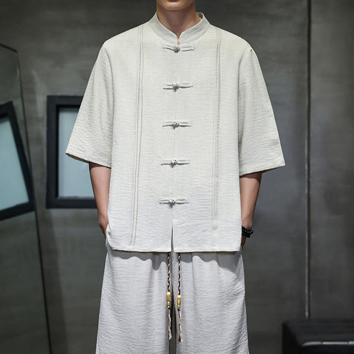 Buddha Stones Conjunto de 2 piezas: Camisa de manga tres cuartos estilo Tang con botones de rana, pantalones cortos y ropa de meditación para hombre con bolsillos. - image 7
