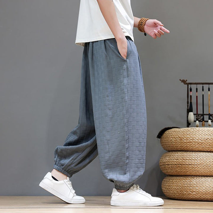Buddha Stones Pantalones tobilleros casuales de verano con cordón ajustable, estampado de ratán tejido liso, estilo harem para hombre con bolsillo. - image 6