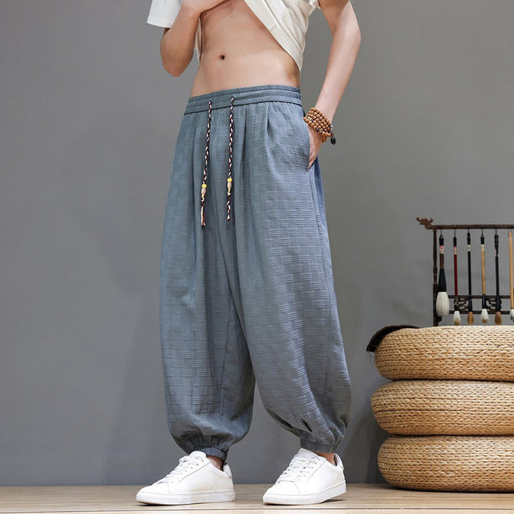 Buddha Stones Pantalones tobilleros casuales de verano con cordón ajustable, estampado de ratán tejido liso, estilo harem para hombre con bolsillo. - image 8