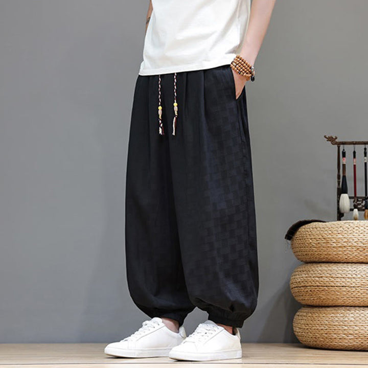 Buddha Stones Pantalones tobilleros casuales de verano con cordón ajustable, estampado de ratán tejido liso, estilo harem para hombre con bolsillo. - image 11