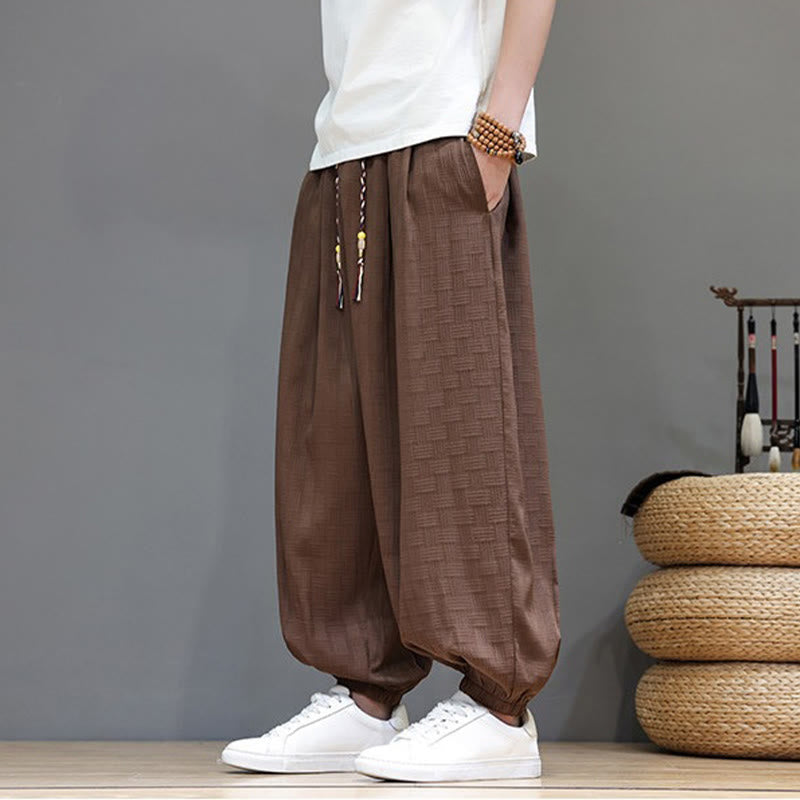 Buddha Stones Pantalones tobilleros casuales de verano con cordón ajustable, estampado de ratán tejido liso, estilo harem para hombre con bolsillo. - image 21