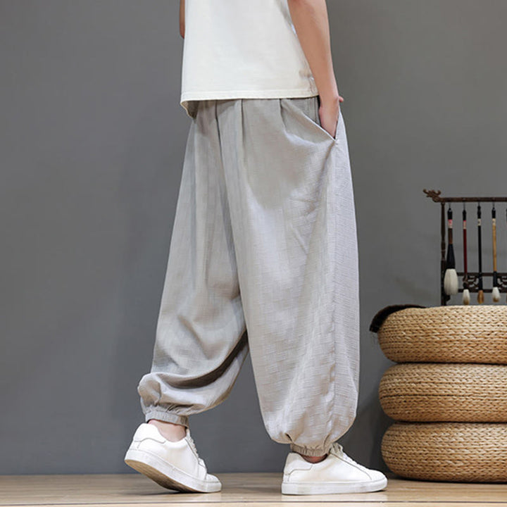 Buddha Stones Pantalones tobilleros casuales de verano con cordón ajustable, estampado de ratán tejido liso, estilo harem para hombre con bolsillo. - image 28