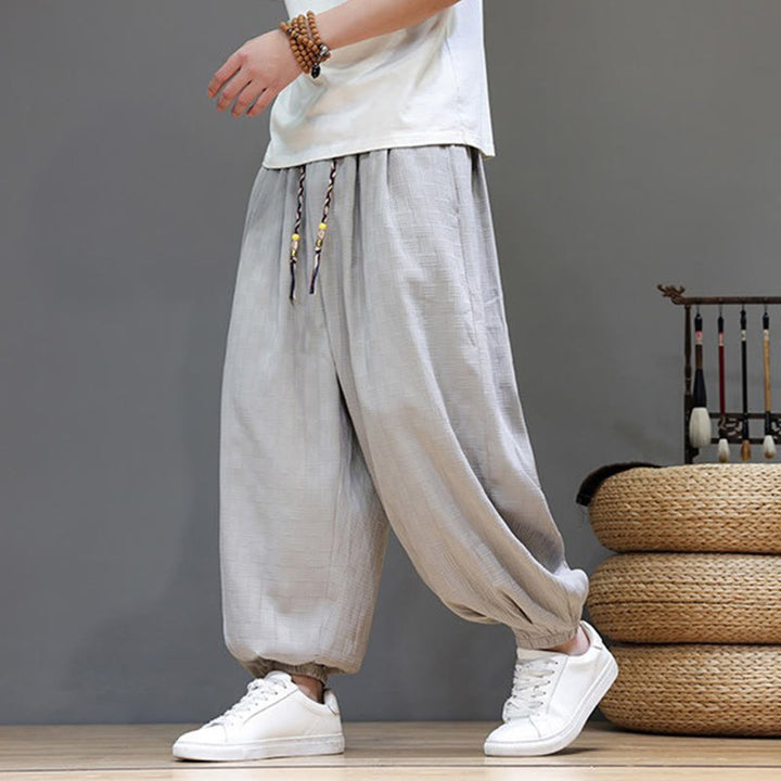 Buddha Stones Pantalones tobilleros casuales de verano con cordón ajustable, estampado de ratán tejido liso, estilo harem para hombre con bolsillo. - image 27