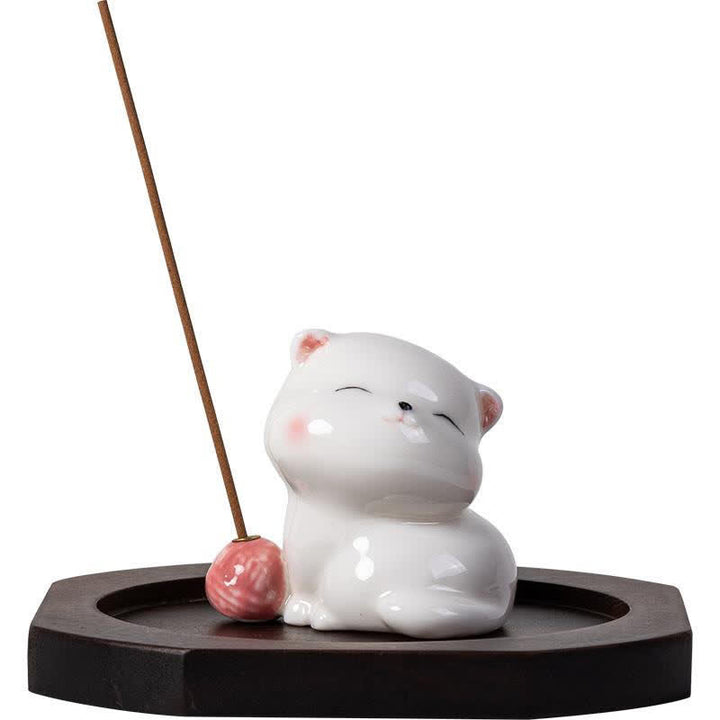 Buddha Stones Quemador de incienso minimalista de cerámica blanca con forma de gato y pompón (sin incienso) - image 6