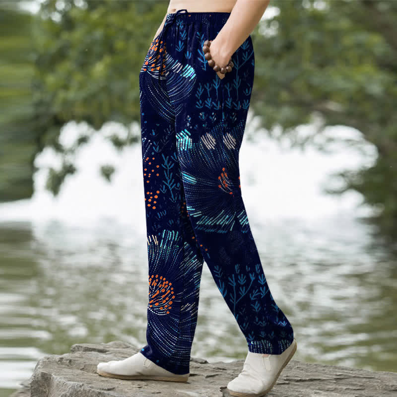 Buddha Stones Pantalones de hombre de algodón con estampado floral y corte ajustado, con bolsillos. - image 1