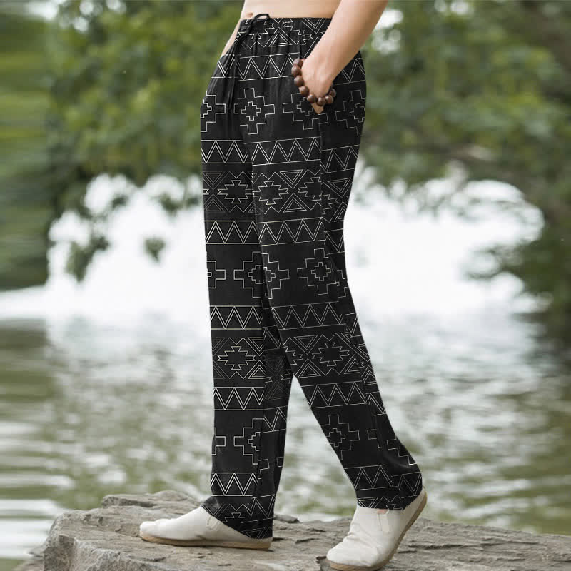 Buddha Stones Pantalones de hombre de algodón blanco con estampado geométrico tribal y corte ajustado, con bolsillos. - image 1