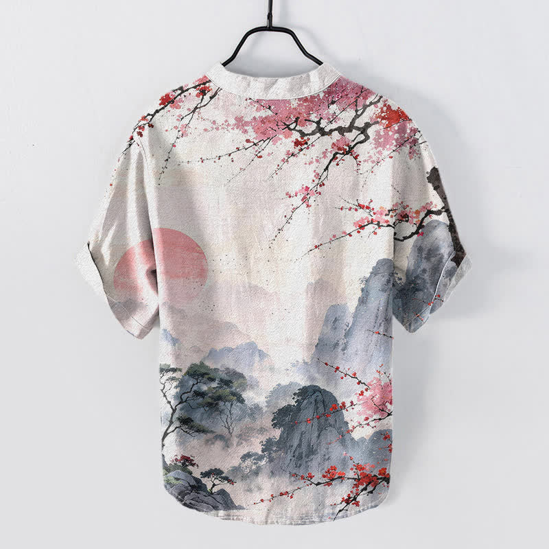 Buddha Stones Camisa de manga corta con medio botón para hombre, estampado de paisaje de flores de ciruelo en tinta de algodón. - image 1