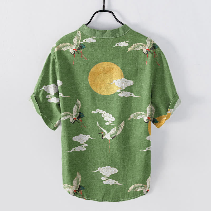 Buddha Stones Camisa de manga corta con medio botón para hombre, de algodón, con estampado de grulla, nube y sol. - image 6